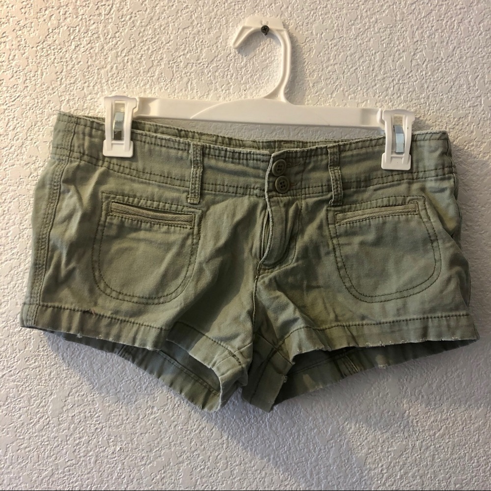Green shorts 🩳